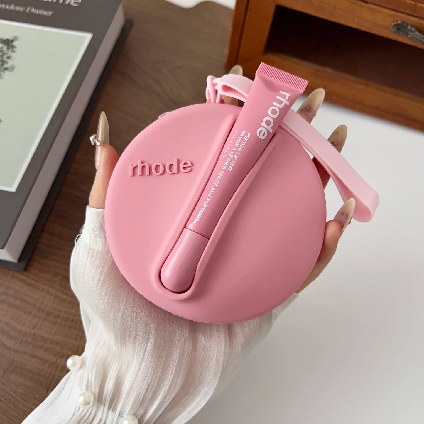 Original Rhode Lipstick Holder Shell Lipstick Cosmetic Bag Headphone Case Portable Mirror Storage Bag Wrist Strap Gift Packet