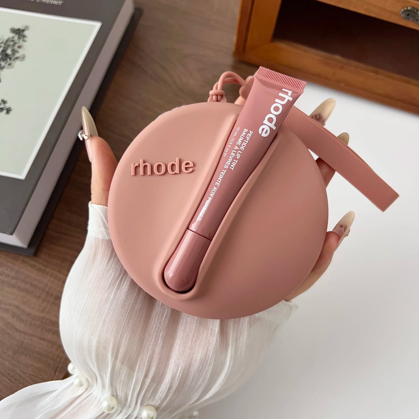 Original Rhode Lipstick Holder Shell Lipstick Cosmetic Bag Headphone Case Portable Mirror Storage Bag Wrist Strap Gift Packet