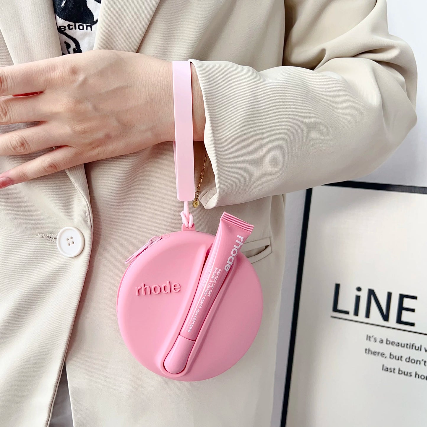 Original Rhode Lipstick Holder Shell Lipstick Cosmetic Bag Headphone Case Portable Mirror Storage Bag Wrist Strap Gift Packet