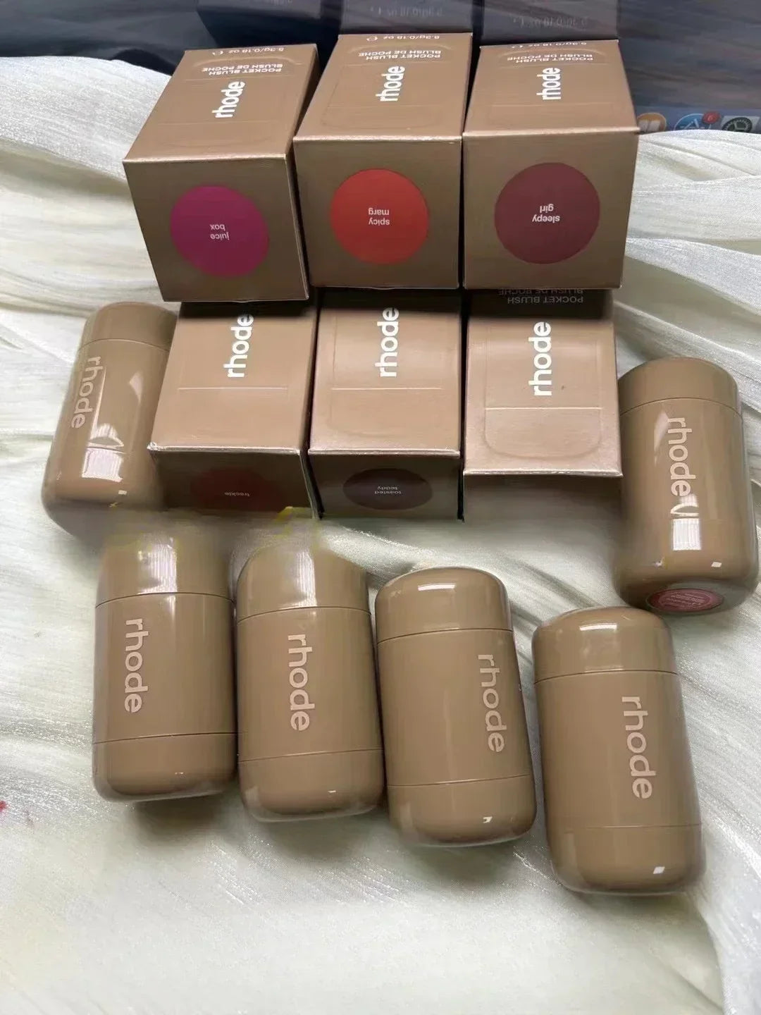 JY Hot  Rhode-es case Treatment Series Tinted  Balm Lasting Moisturizing Blushes Hydrated Gel Oil Pout Lips Long-acting Lip Care